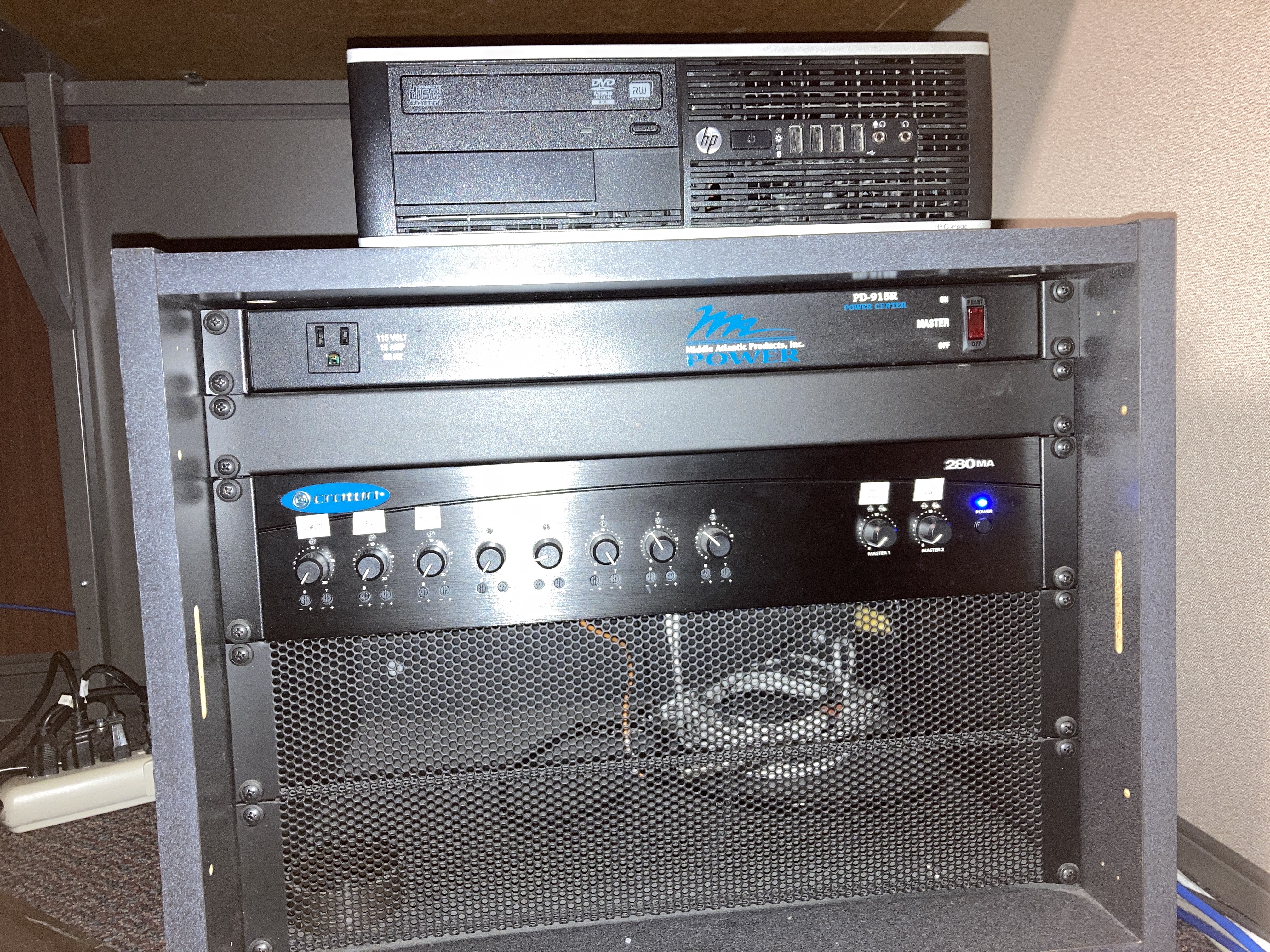 MAX201 computer and mixer amp