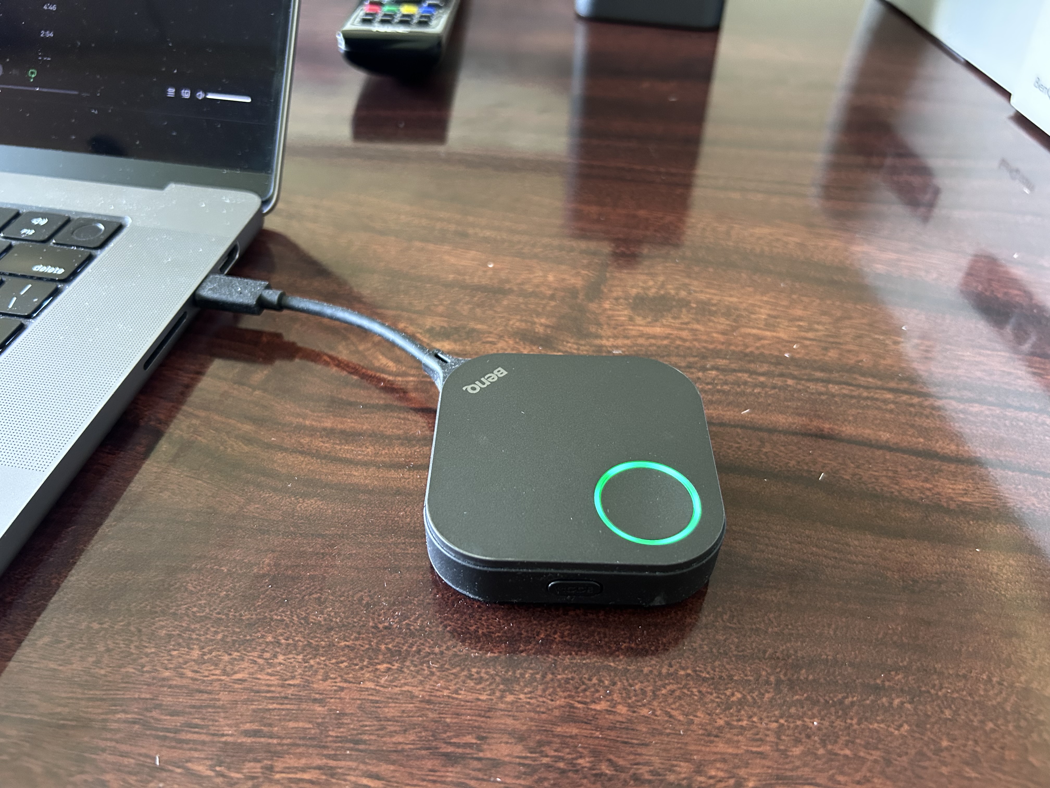 WDC10donglewithgreenring